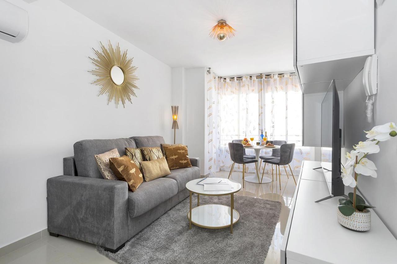 Reel Apartments- Walk To The Beach And Centre Torrevieja Exterior photo